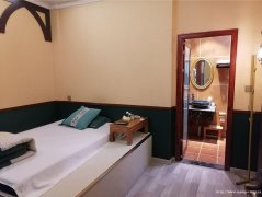 编号90，下江北天立学府足浴会所转让