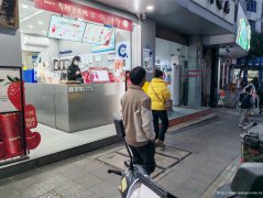 编号91，叙州区翠柏商贸城十字路口知名奶茶店转让