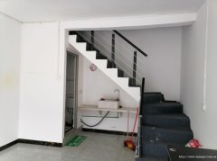 编号94，下江北紫金广场空门面出租