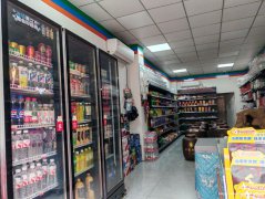 编号96，叙州区万兴现代城小区大门口烟酒副食店转让