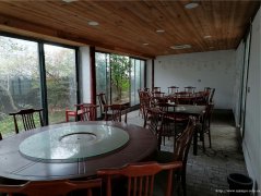 编号97，上江北广厦路十字路口空门面出租