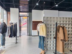 编号150，西区宜宾天地服装店急转