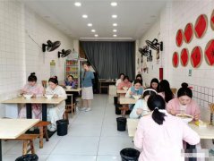 已转* * * * ** * * *叙州区二二四菜市米线店转