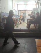 已转* * * * * * * 老城区建设路面馆2万6急转，