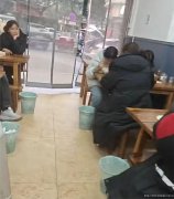 已转* * * * * * * 老城区建设路面馆2万6急转，