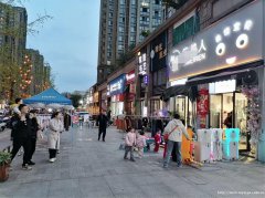 编号197，下江北构庄路小区大门口旺铺急转