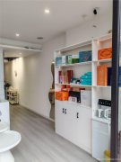 编号212，下江北邦泰社区大门口美容院转让或空转