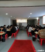 编号215，南岸东区叙府路面馆转让，