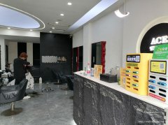 编号224，下江北邦泰社区大门口空门面出租或分租