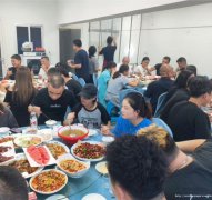 编号243，上江北中央公园餐饮店3万2急转