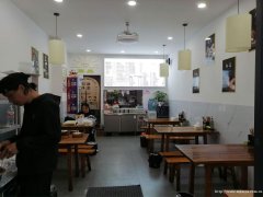 已转* * * * * * *下江北翡翠城小区门口餐饮店急转