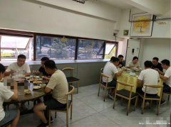 编号272，南岸西区翡翠堂夜宵店转让