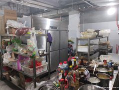 编号303，南岸东区亮点启辰餐饮店急转，，，，，