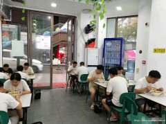 上江北吾悦广场面馆转让，接手可营业
