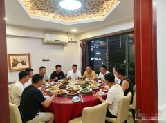 编号337，西区鑫悦湾十字路口餐饮店转让