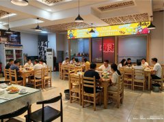 编号337，西区鑫悦湾十字路口餐饮店转让