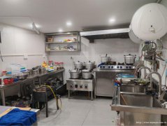 编号338，西区财富广场餐饮店2万8转让