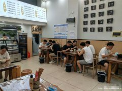 编号338，西区财富广场餐饮店2万8转让