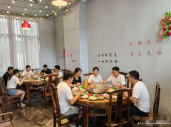 已转* * * * * * *叙州区江霞路火锅店急转