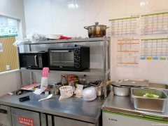 编号359，老城区正气巷餐饮店急转