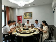 已转* * * * * *下江北卓越城中餐店转让