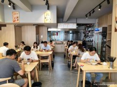 编号263，西区翡翠堂小区门口面馆5万急转