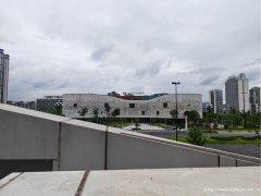 编号300，西区莫兰迪公馆空门面出租